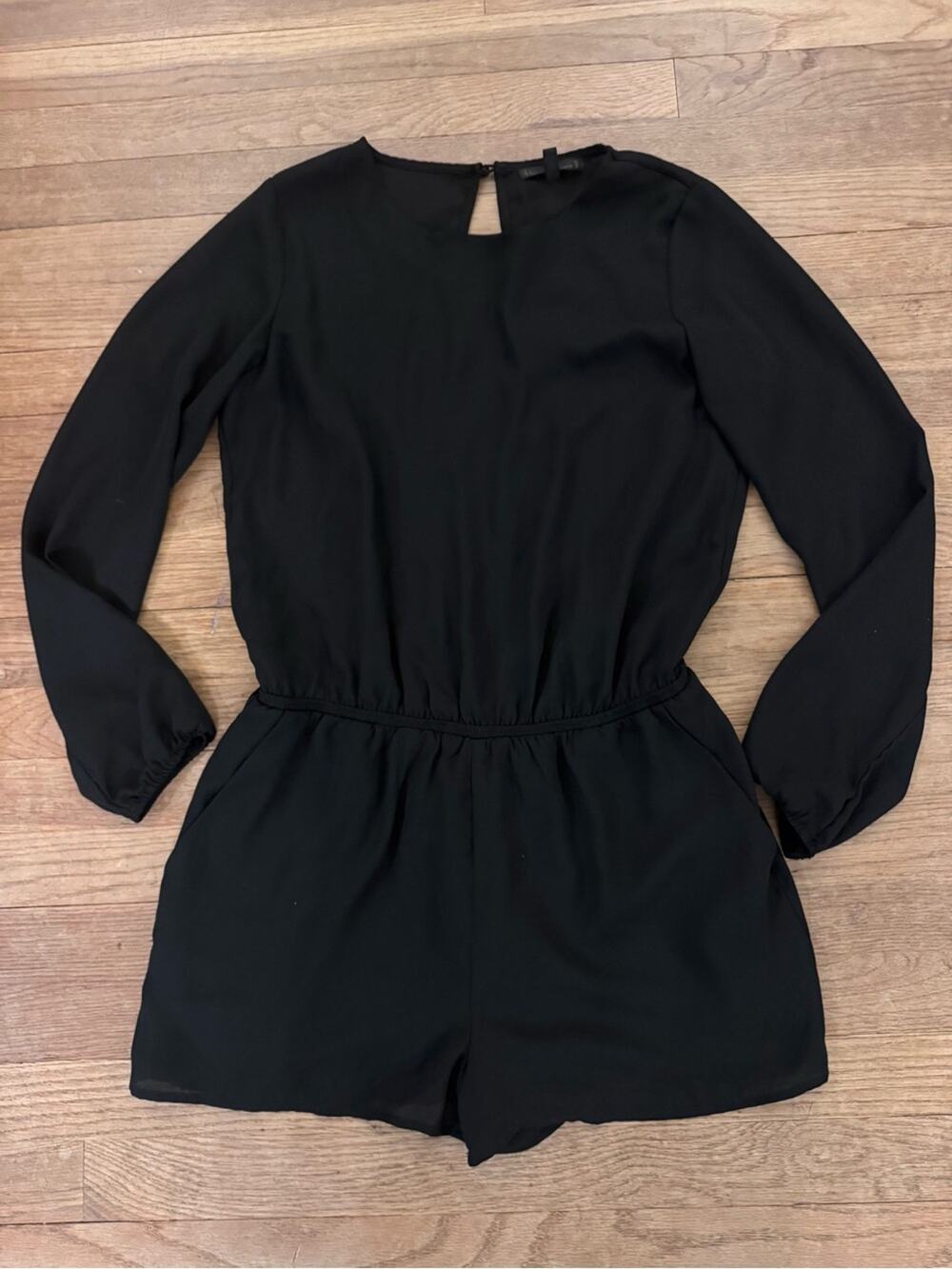 Lucca Couture Women's Black Long Sleeve Romper - Size S
 b85